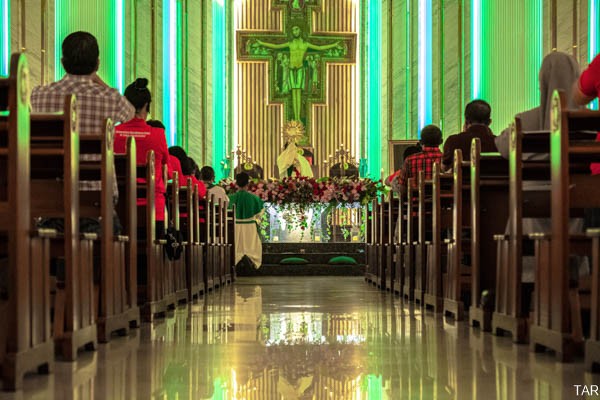 Adorasi dan Doa Koronka KKI di Gereja Santo Lukas