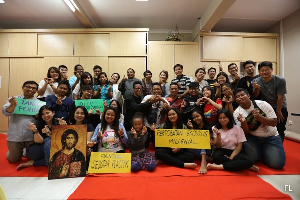 Earth Hour 2019 & Doa Taize